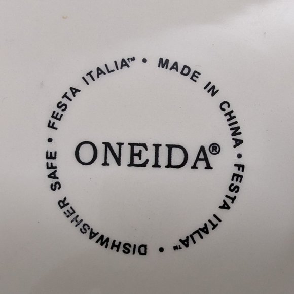 Vtg  8" Oneida Festa Italia Cheese/Salad/Dessert/Appetizers Venice Rome Pair - Picture 15 of 16